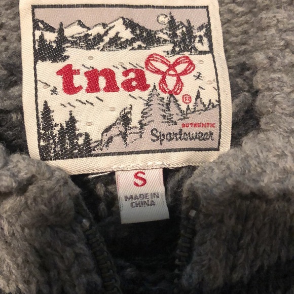 Aritzia Lamb’s Wool Sweaters - Picture 3 of 6